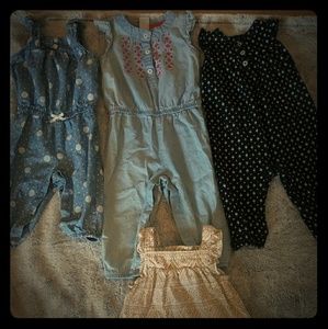 Bundle baby rompers